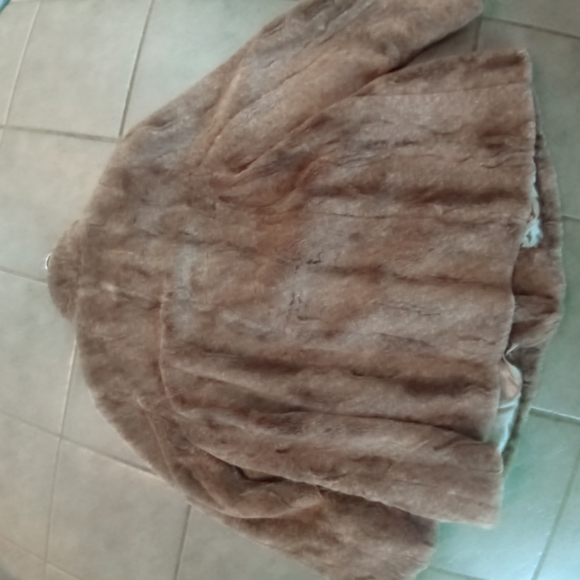 Novelti fun fur jacket Size XL - Picture 4 of 7